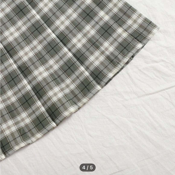 Ladies Plus Pleated Skirt - Picture 4 of 4